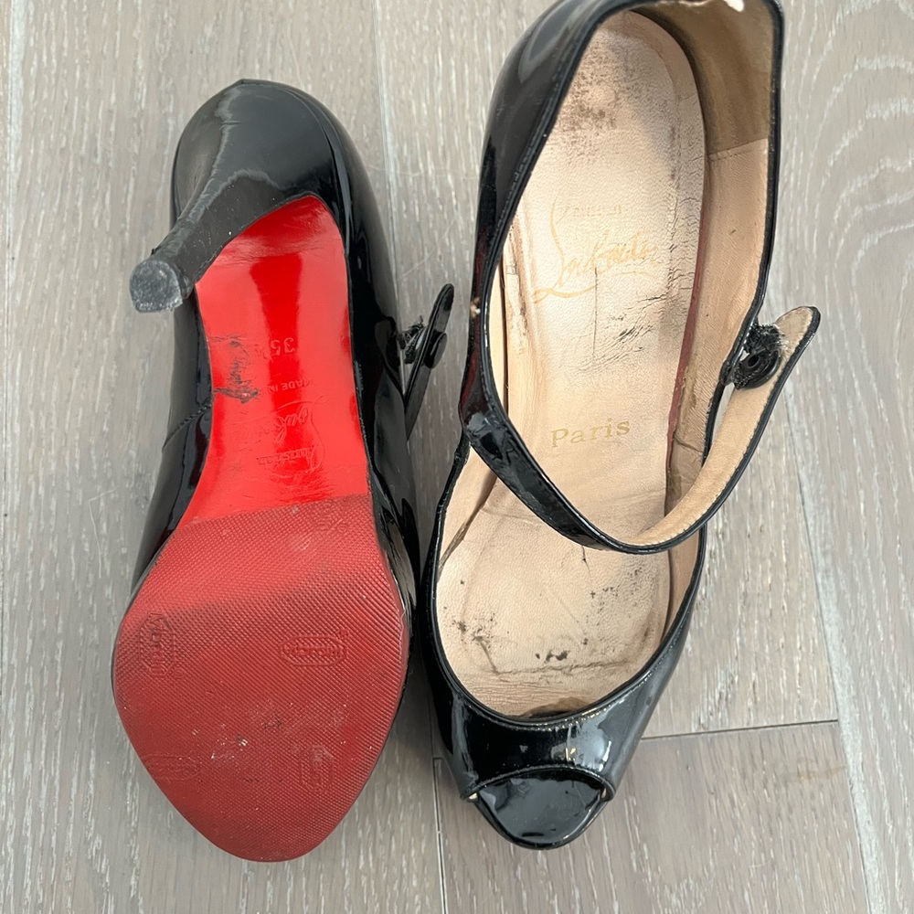 Christian Louboutin Peep-toe heel - Picture 3 of 3